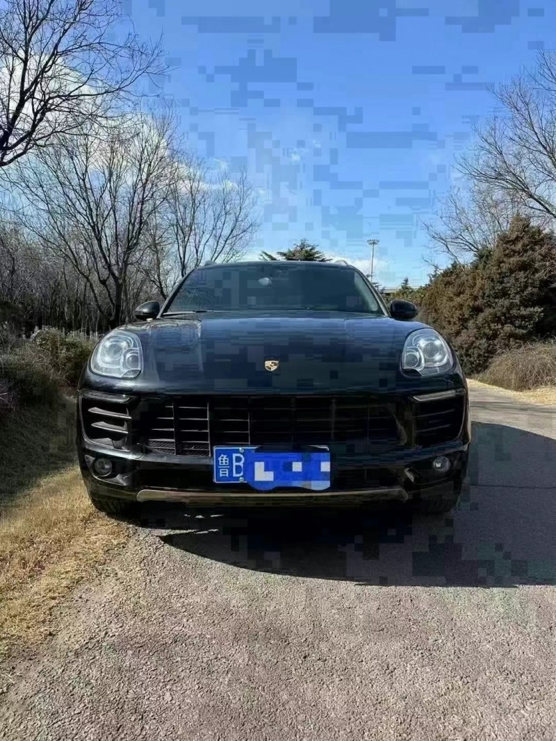 济宁16年保时捷Macan1