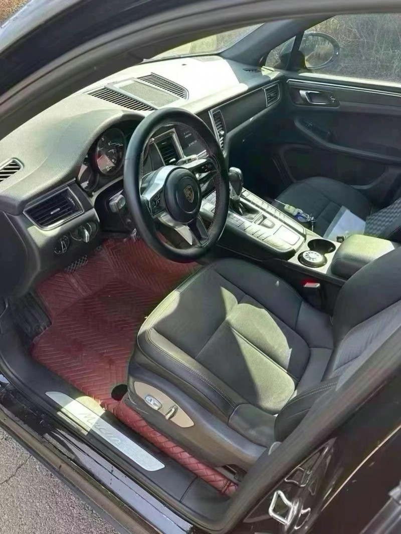 济宁16年保时捷Macan5