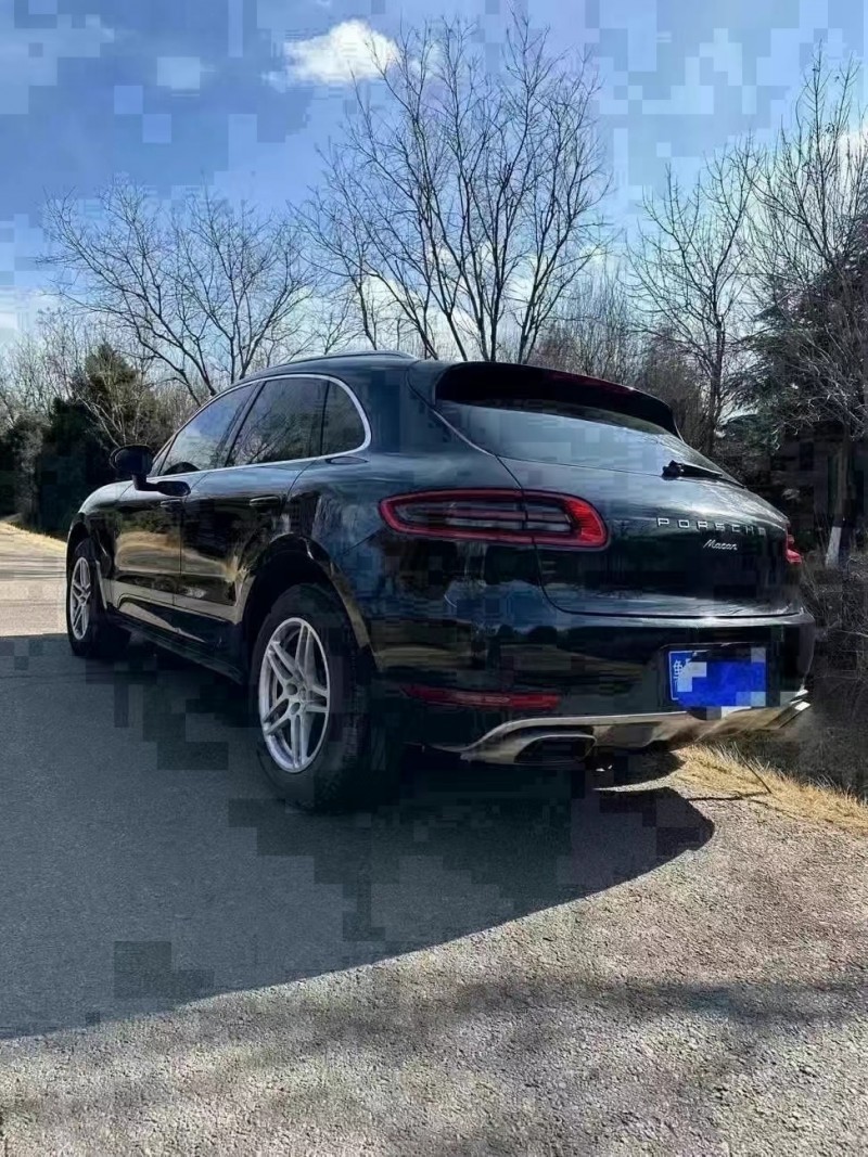 济宁16年保时捷Macan7