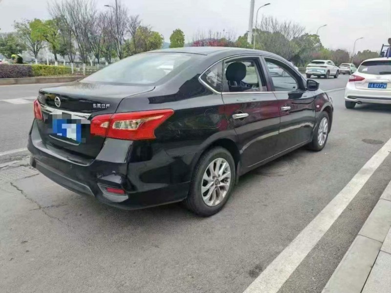 德陽23年日產軒逸8