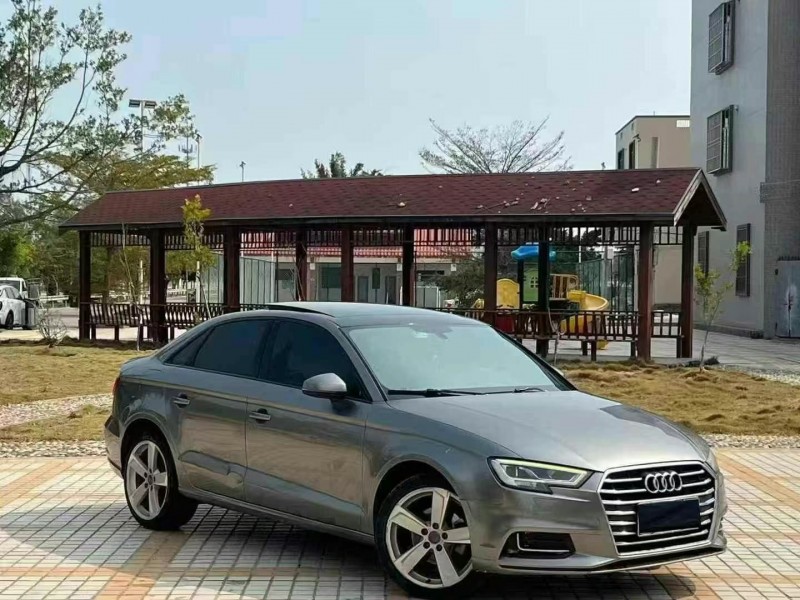 佛山18年奥迪A32