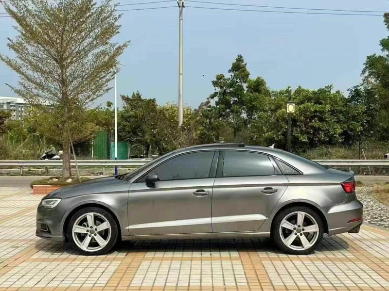 佛山18年奥迪A33