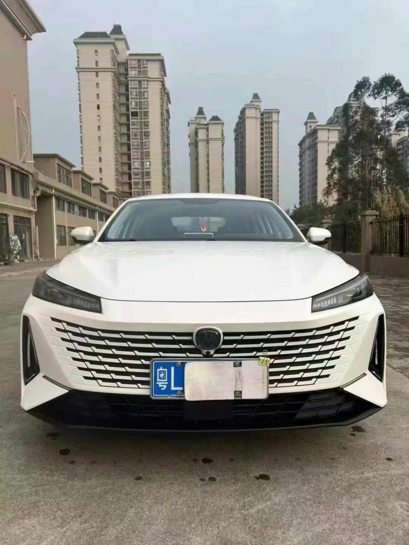 珠海23年長安汽車逸達1