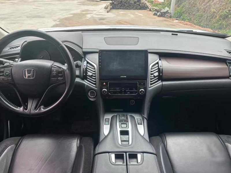广州17年本田冠道5