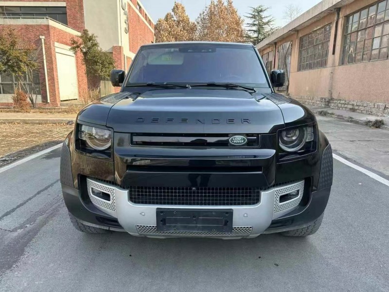 枣庄23年路虎卫士1