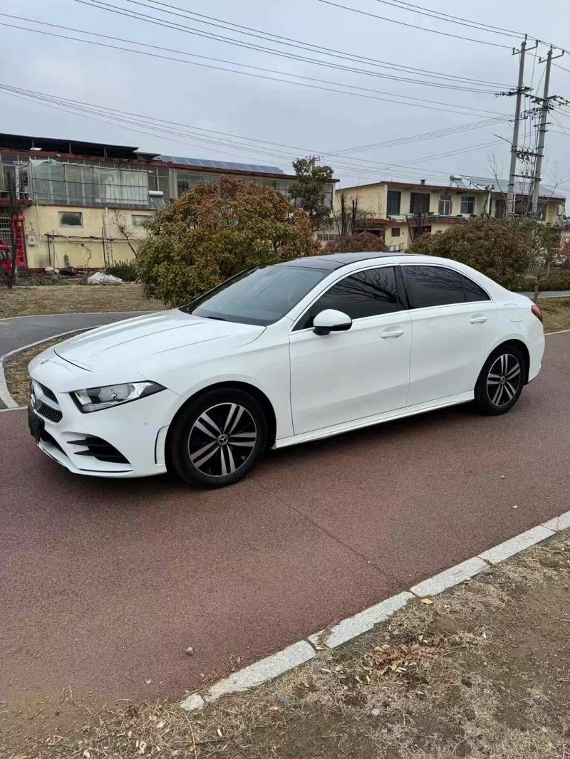 济宁20年奔驰A2