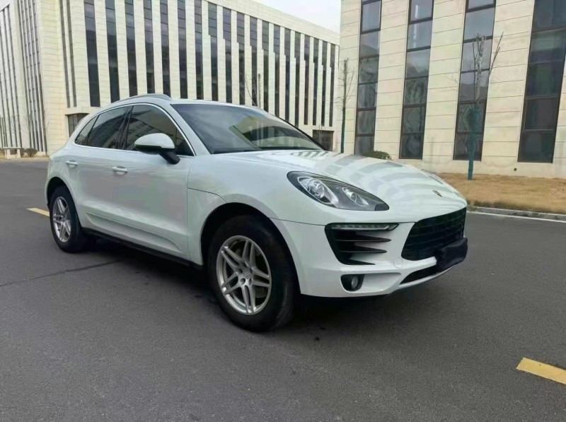 煙臺16年保時捷Macan3