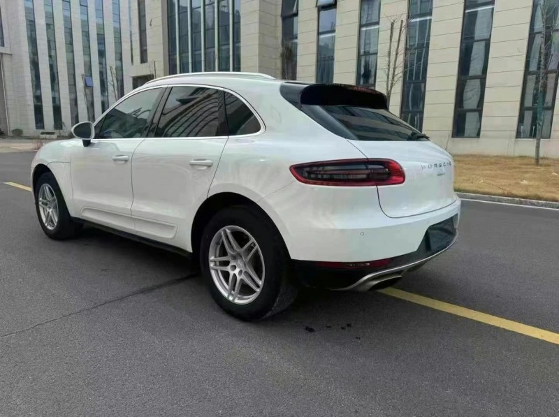 煙臺16年保時捷Macan7