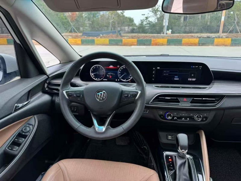 广州22年别克GL64