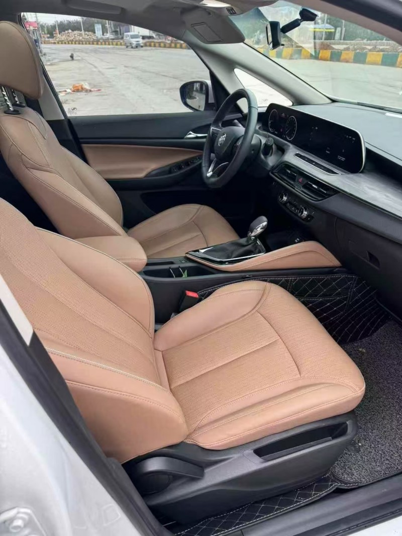 广州22年别克GL65