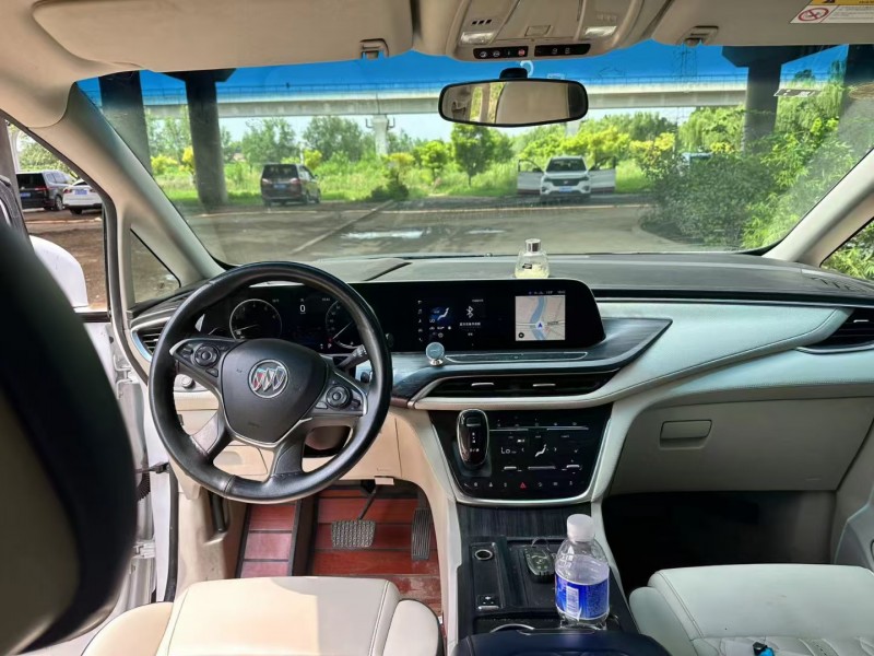 青岛21年别克GL85