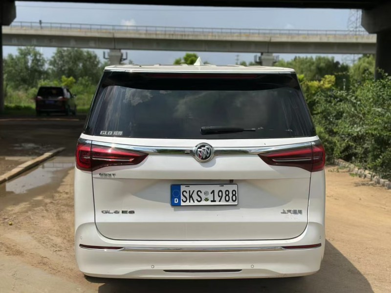 青岛21年别克GL88