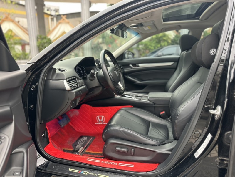 东莞19年本田雅阁6