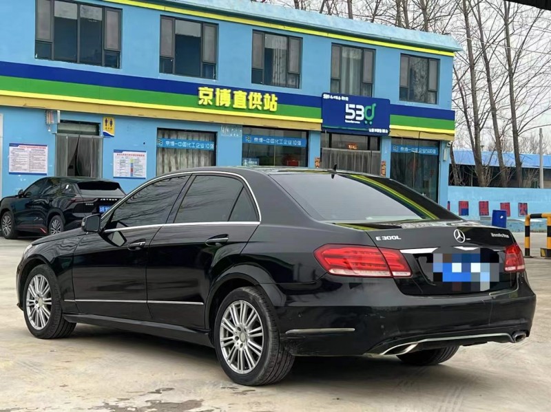 菏泽10年奔驰E8