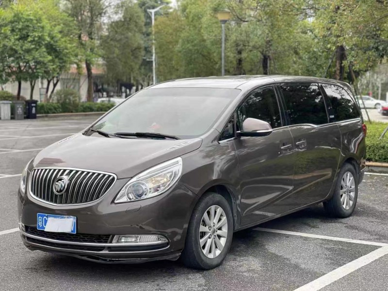 广州16年别克GL82