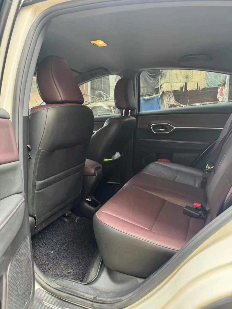 广州22年本田MNV7