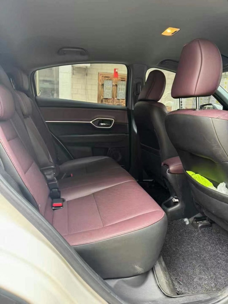 广州22年本田MNV8