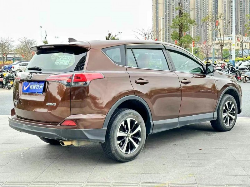 东莞19年丰田RAV4荣放7