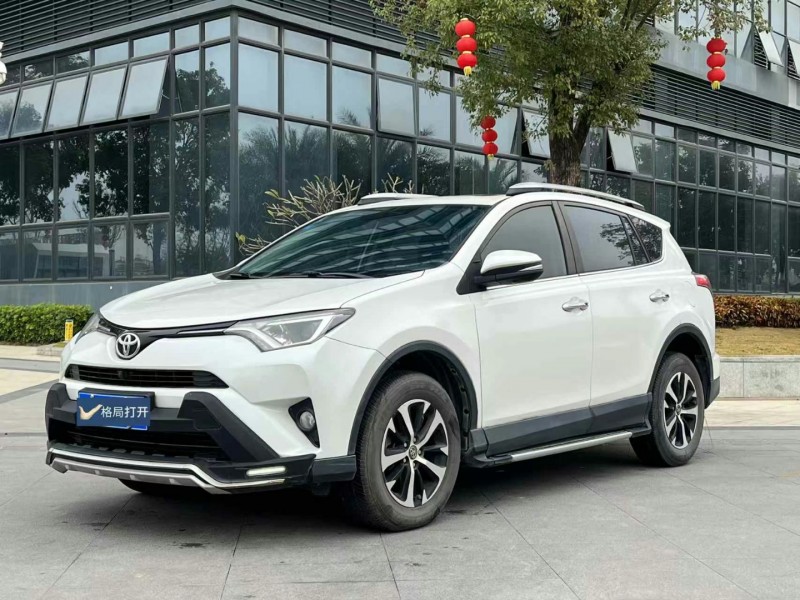 东莞17年丰田RAV4荣放3