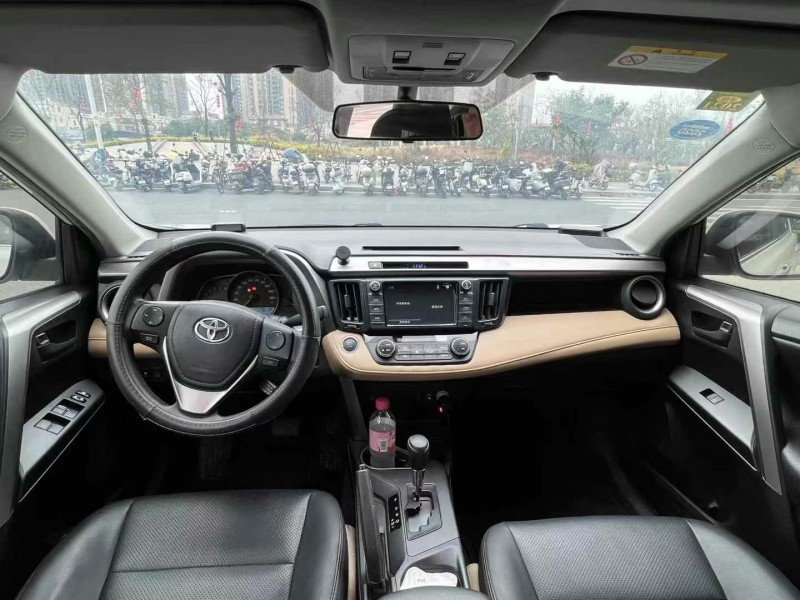 东莞17年丰田RAV4荣放5