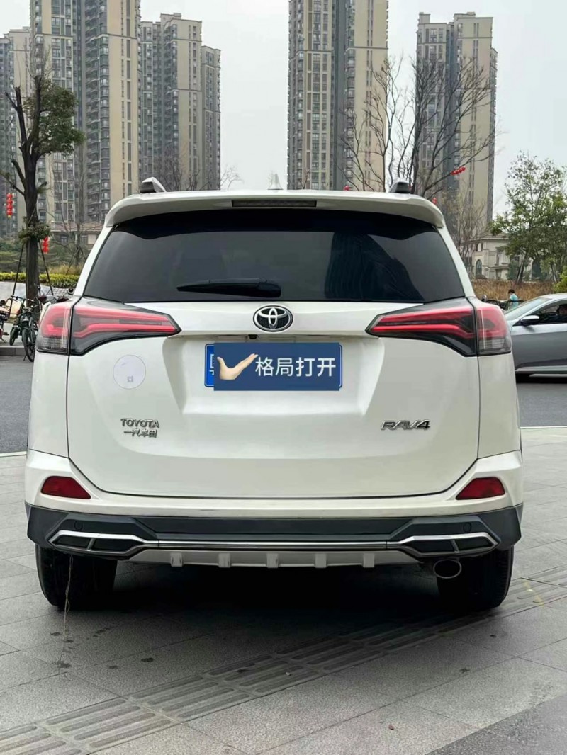东莞17年丰田RAV4荣放9