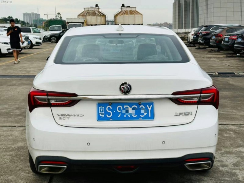 东莞20年别克威朗7