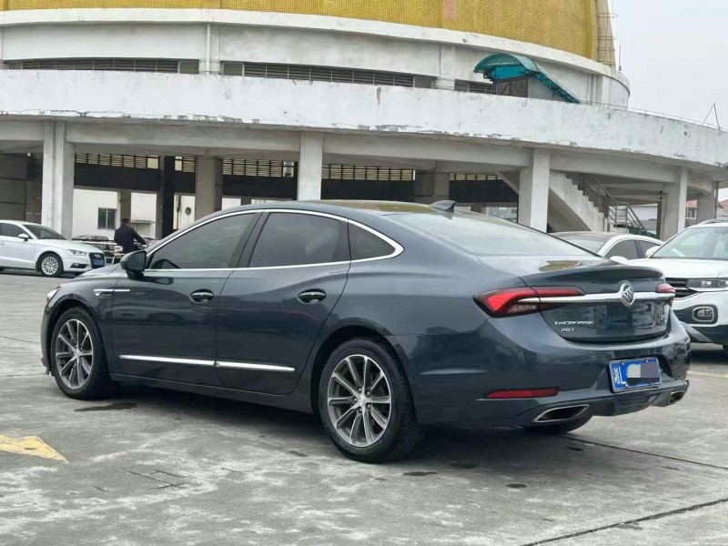 东莞19年别克君越4