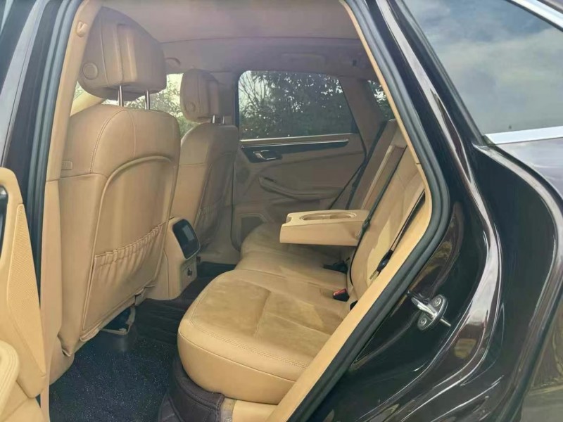 青岛14年保时捷Macan5
