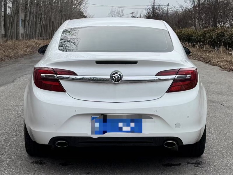 青岛15年别克君威6