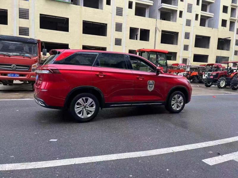 长沙20年长安汽车欧诺7