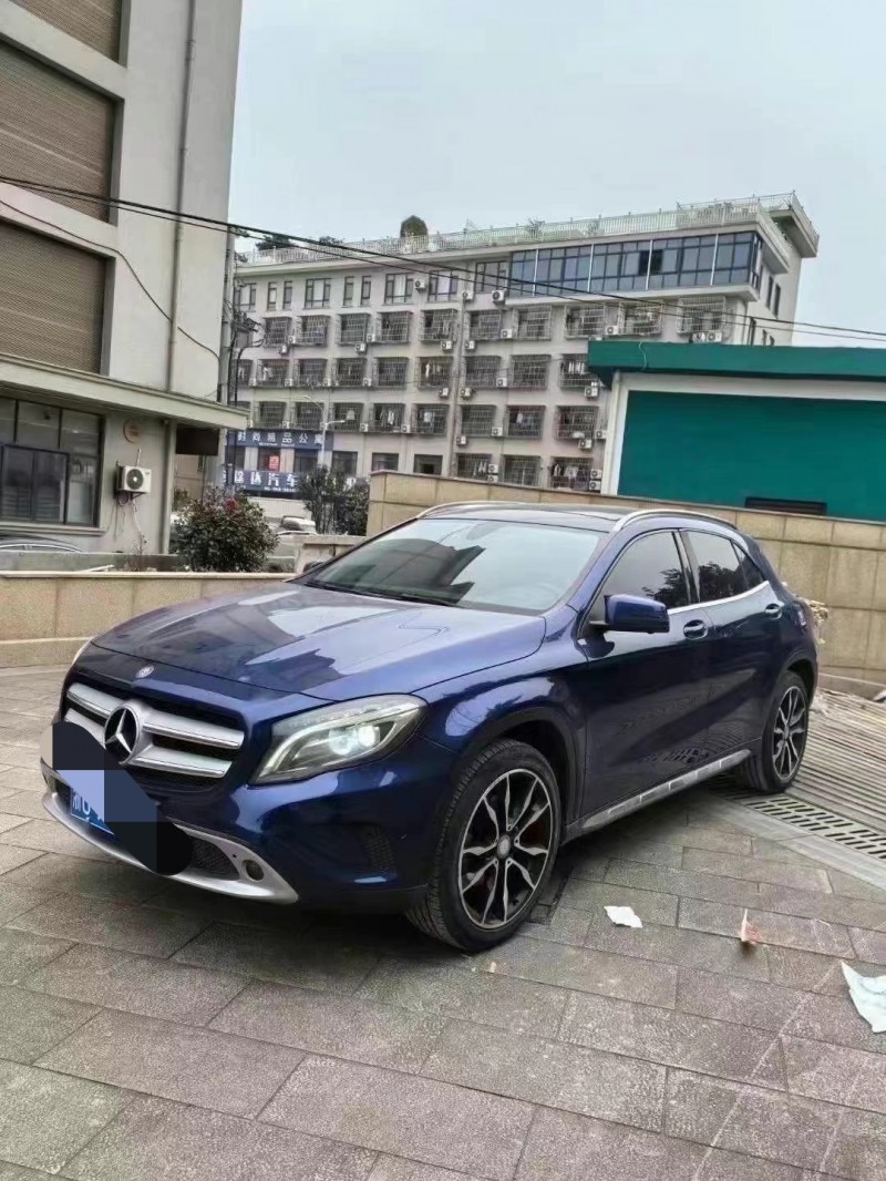 菏泽16年奔驰GLA3