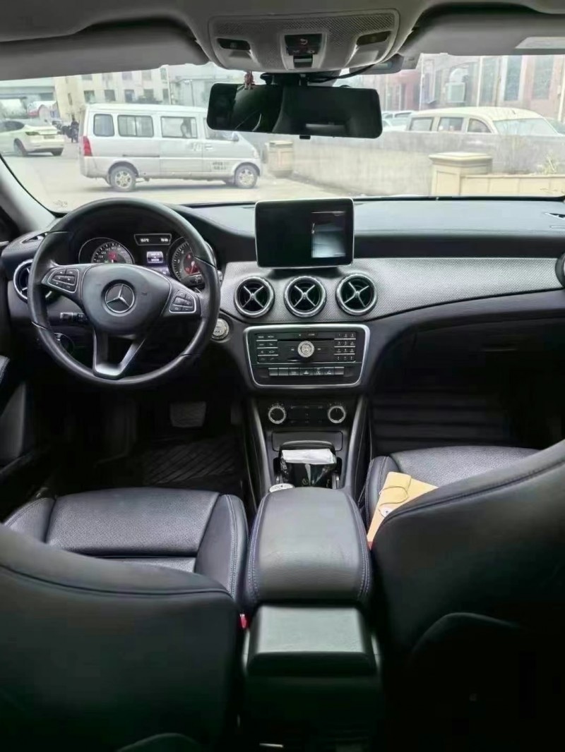菏泽16年奔驰GLA8