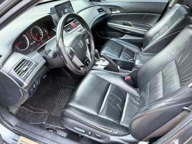 东莞12年本田雅阁4