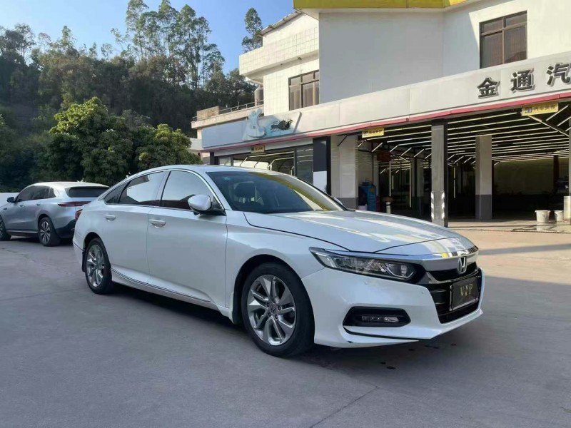 东莞20年本田雅阁2