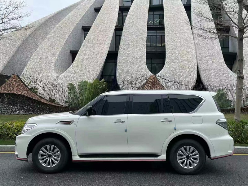 深圳17年日產途樂7