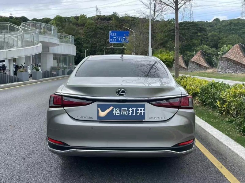 深圳22年雷克薩斯ES9
