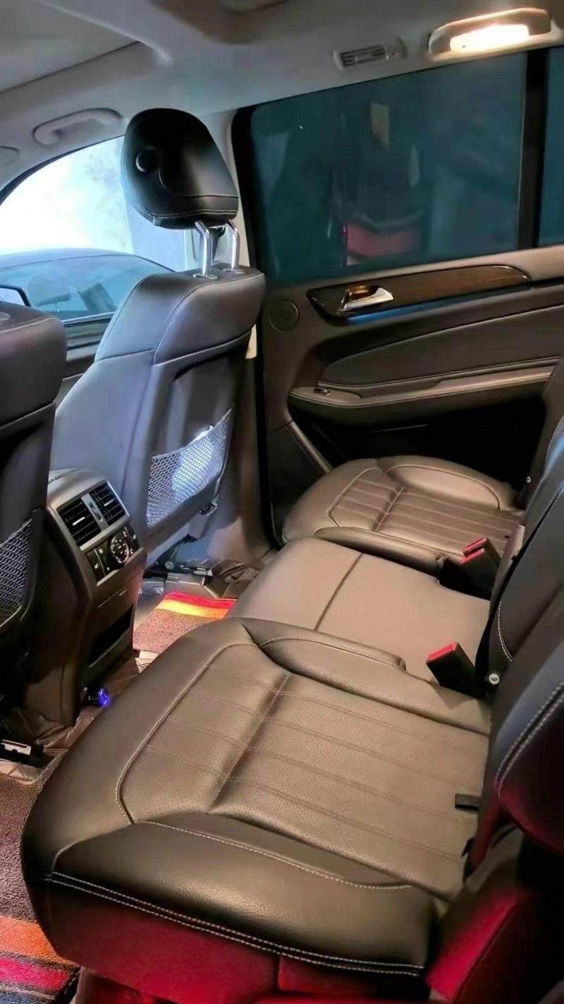 广州19年奔驰GLS5