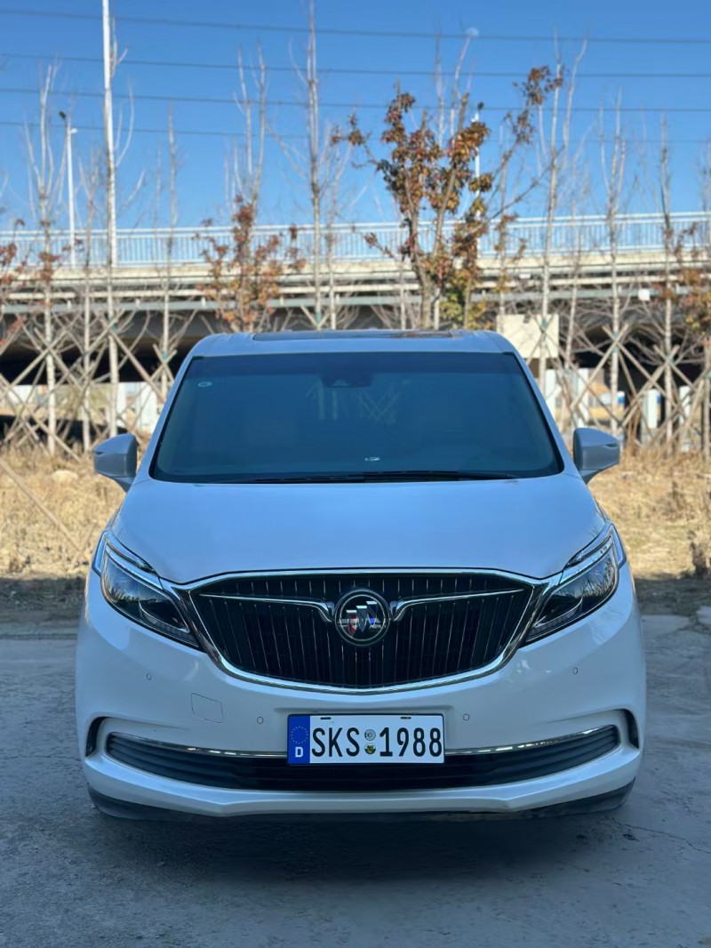 青岛21年别克GL81