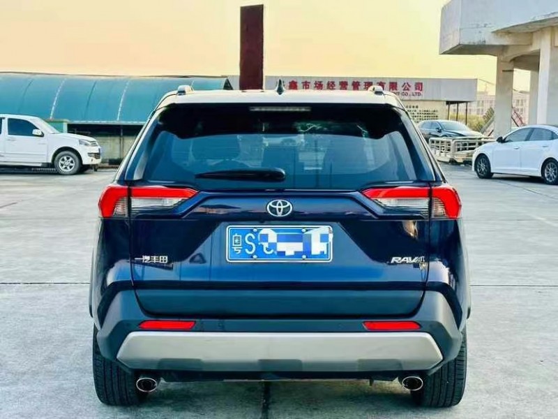 东莞23年丰田RAV43