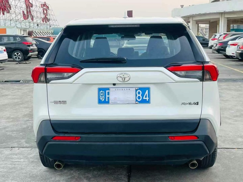 东莞21年丰田RAV49