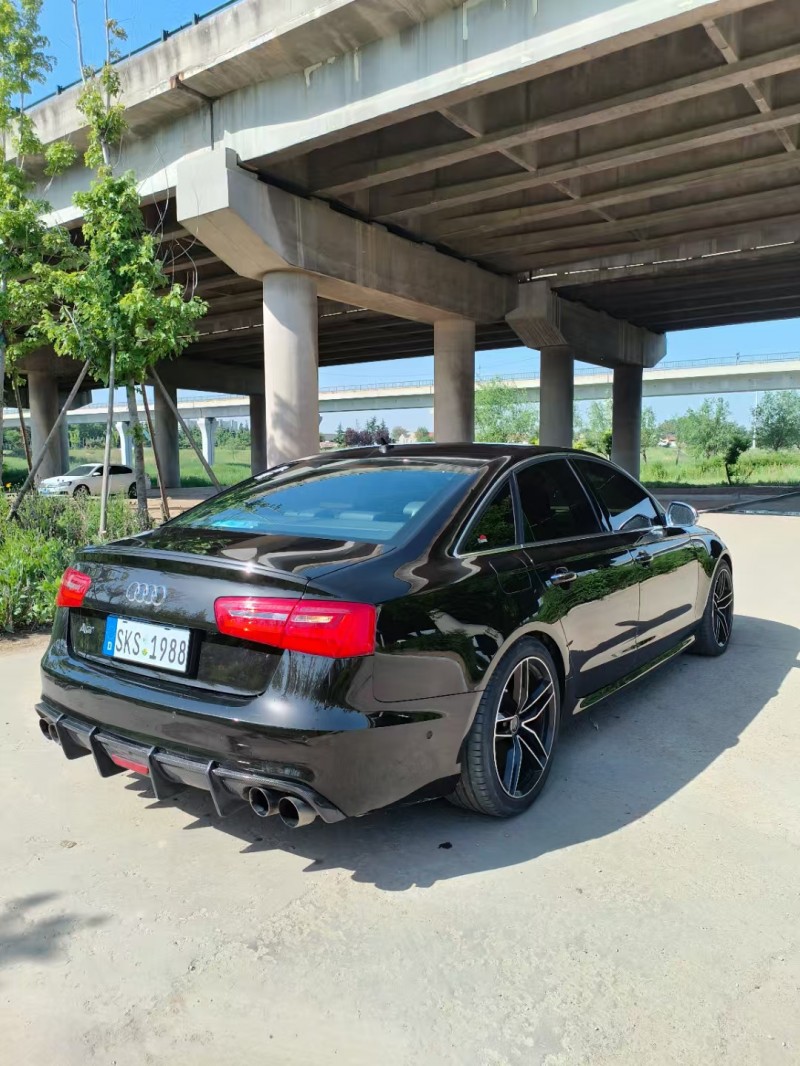 青岛15年奥迪S68