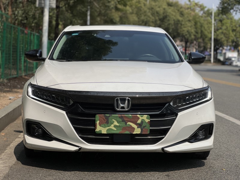 东莞22年本田雅阁1