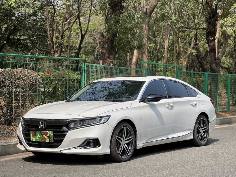 东莞22年本田雅阁3