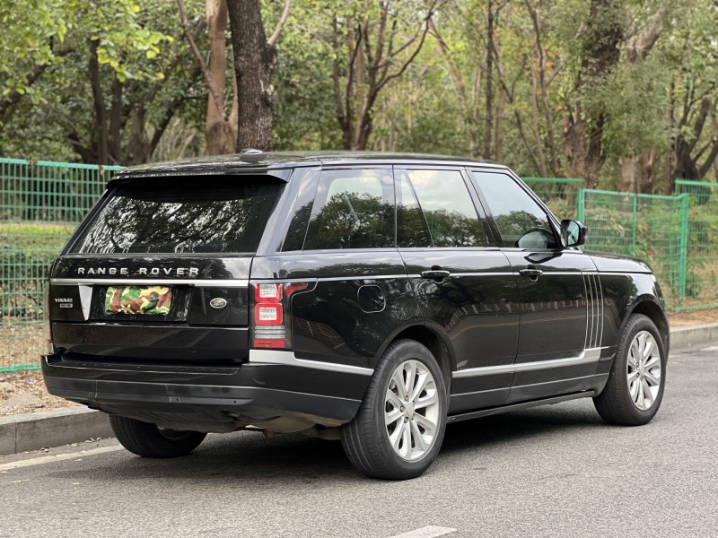 东莞15年路虎揽胜行政8