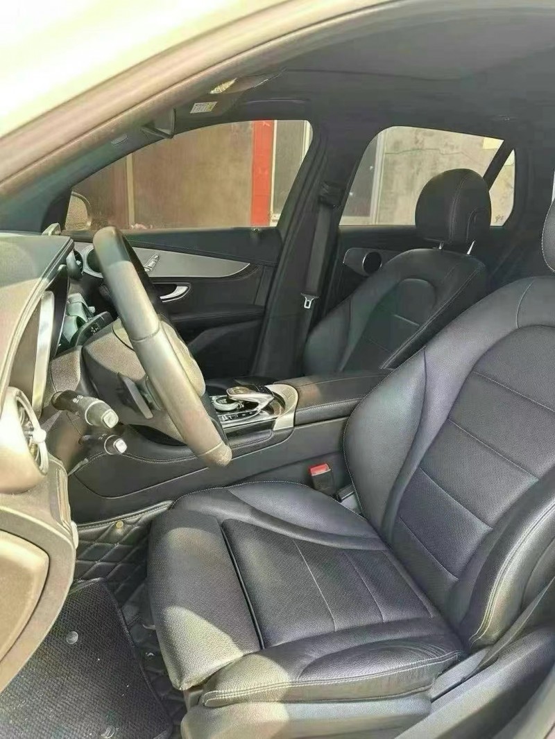 东营17年奔驰GLC4