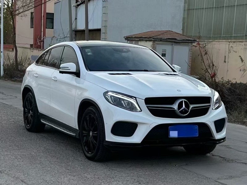 青岛16年奔驰GLE2