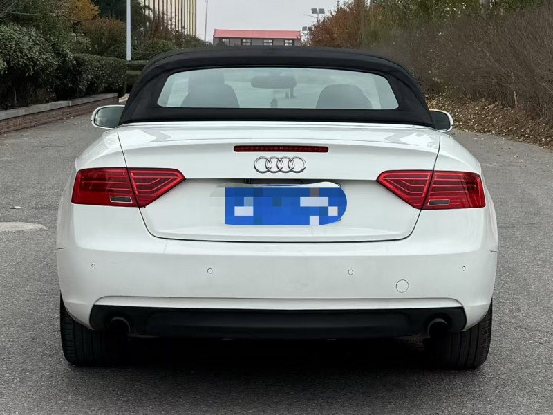 青岛13年奥迪A57