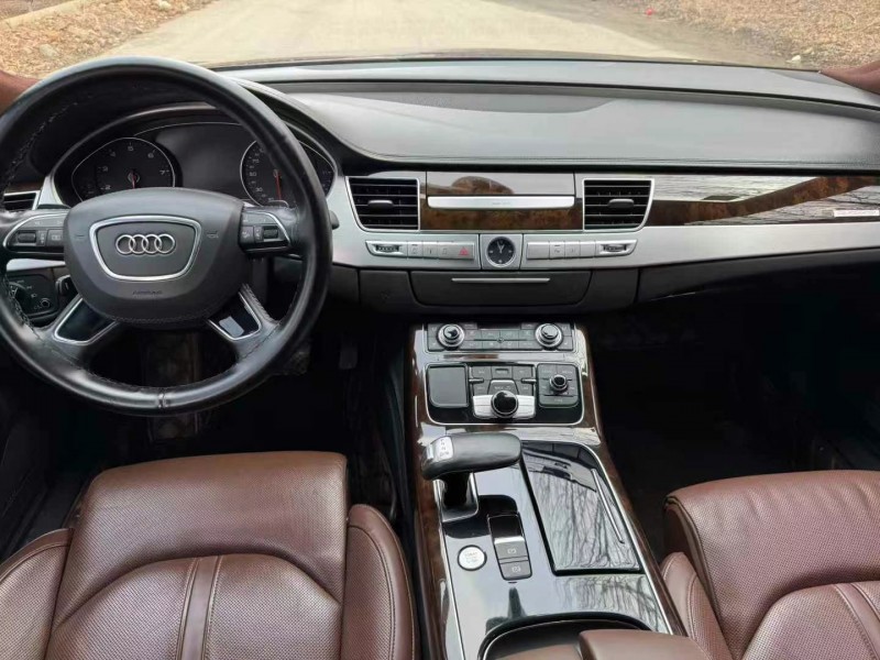 青岛14年奥迪A8L5