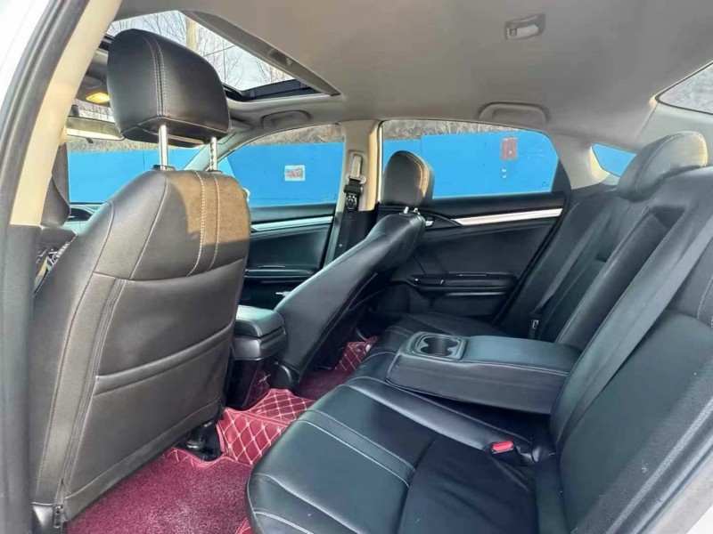 青岛16年本田思域5