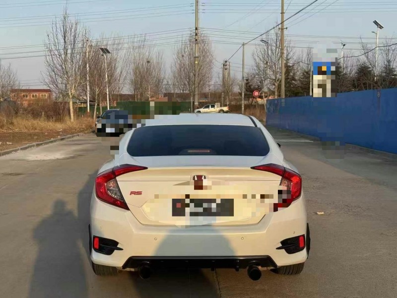 青岛16年本田思域9